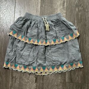 Girls peek grey embroidered skirt 6/7